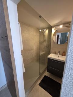 Studio avec terrasse et piscine - Aux Petits Sapins - 2