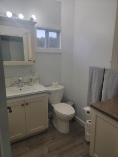 Lakeside Retreat Osoyoos - Upper Suite - 9