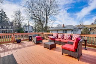 Explore Orange and NYC! Luxury Family Home with Deck - 7