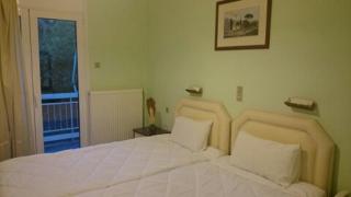 Flisvos Rooms - Livanates - 4