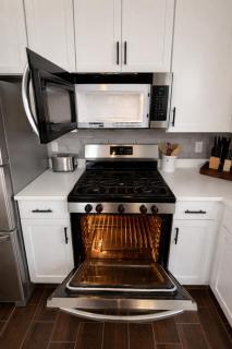 The Pensacola Retreat-Luxurious, pet-friendly home - 4