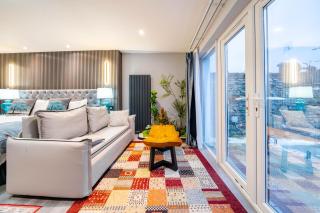 Waterhead Bath Suites - 9