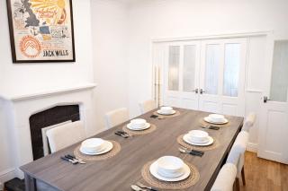 4 bedrooms 8 beds Wi-FI smart tv games room - 4