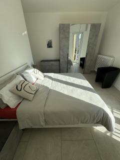 Emilia 89 - Intero Appartamento con Check-in automatico - 9