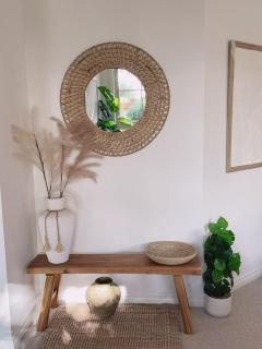 Entire Pet-Friendly Family Home in Bentleigh Central with Garden, Sleeps 4, Free Parking, Walk to Shops - 5