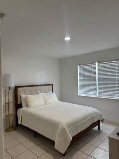 Cozy 2Bedroom Apartment - 9