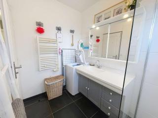 Appartement Plain-Pied avec Jardin - Proche Mer - FR-1-361-572 - 1