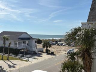 Charleston Court 10 5BR 5.5BA Charleston-Style • Walk to Shopping Eats Beach Across the Street - 9
