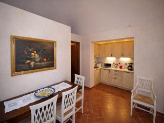 Elegant Tuscany Holiday Home for 4 - 1