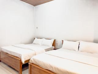 Jenitas Holiday Bungalow - 8