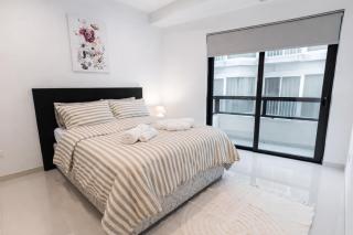 Sea Front - Spacious - Beautiful - 3