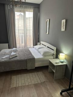 Old Alley Apartment - 8