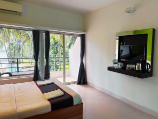 Morjim Beach Roadside Resort - 6