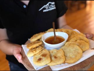 - Cemi River Rooms - - 8