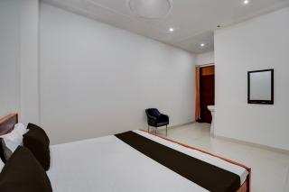 Hotel O Bhavya Inn - 1