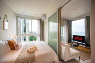 Veranda Residences - Beachfront Pool & Gym Suite Jomtien Pattaya - 1