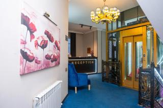 Grand Boutique Hotel - 9