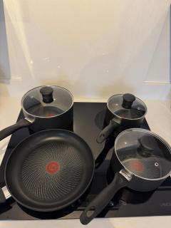 Brand New Central Flat for Up to 4 Guests - Best Price- King Bed - Full Kitchen - Shower & Bathtub - 4