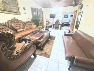 Penginapan Bunga Sonsang Padang Syariah - 0