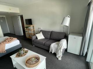 ツ Home Away From Home - 5