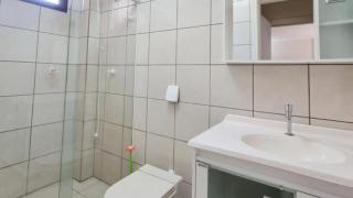 AM-303 Dpto a 50m del mar en centro de Bombinhas - 2