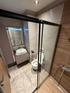 Luxury Studio at Diamond in the City, Cantonments - 5