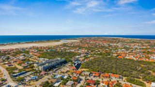 Sun & Pool Paradise 4BR Villa Near Palm Beach - 0