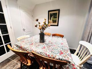 3-Bedroom Home in Matlock, Heart of Peak District - 1