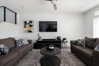 Heated Pool Urban Retreat near Downtown Dallas - 3