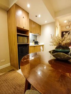 The Florentine Suite - 5