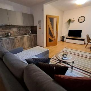 Nona's apartment - 2