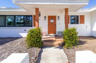 Cozy Retreat l Heated Pool l Games l Near AMI Beaches - 4