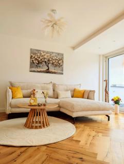 Stilvolle Design- Ferienwohnung im Herzen von Wiesbaden Frauenstein - Ruhe, Natur & Wein - 0