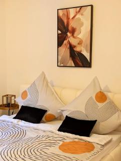 Stilvolle Design- Ferienwohnung im Herzen von Wiesbaden Frauenstein - Ruhe, Natur & Wein - 4