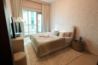 Luxury Family Friendly Apartment - Full Burj Khalifa & Fountain Views - 8