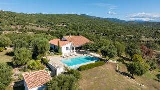 Villa avec piscine privée - 2