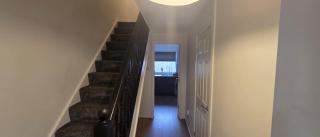 The Glen - Contractor Haven with Fast WiFi & Easy Parking by Hosterooo - 6