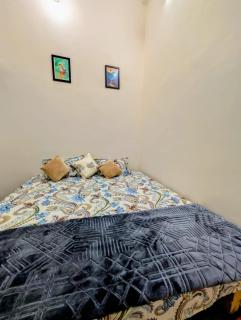 Love Kashi Home Fully AC Stay Near Vishwanath Temple - 7