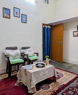 Love Kashi Home Fully AC Stay Near Vishwanath Temple - 2