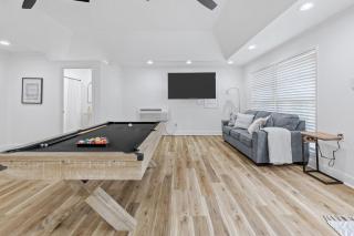 3 Min to Casino Pool & Hot Tub - 8