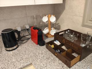 Luxury 1 Bedroom High Furniture In Palm Parks - 3