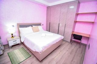 Riverside Two bedroom House - 6