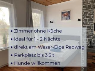 Haus Krabbe Zimmer ohne Küche, zentral gelegen zwischen Cuxhaven und Bremerhaven, Unterstellmöglichkeit für Fahrräder und E-Bikes, hauseigener Parkplatz, Hunde kostenfrei willkommen - 0