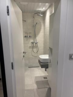 Brand NEW Stylish apartment on perfect location - 1