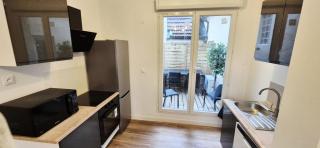 Magnifique Duplex Avec Terrasse, Proche De Av Champagne - Épernay - 0