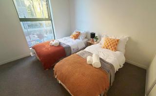 Stylish CBD Apartment with parking Stadium Front - 6