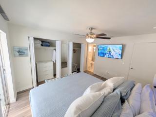 Fort Myers Coastal Retreat Hot Tub, Yard & Games - 1