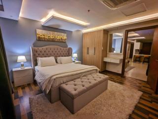 Goldcrest Mall and Residency - Luxury One Bed Suite - 9