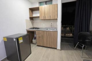 Apto Loft con balcón y baño Laureles Belén - 1