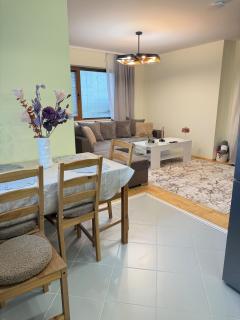 New cozy 3 bedroom apartment 90m2 - 1
